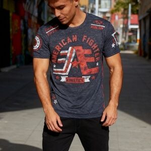 American Fighter Graphic T-Shirt Size L Black Red Distressed Logo Streetwear Tee